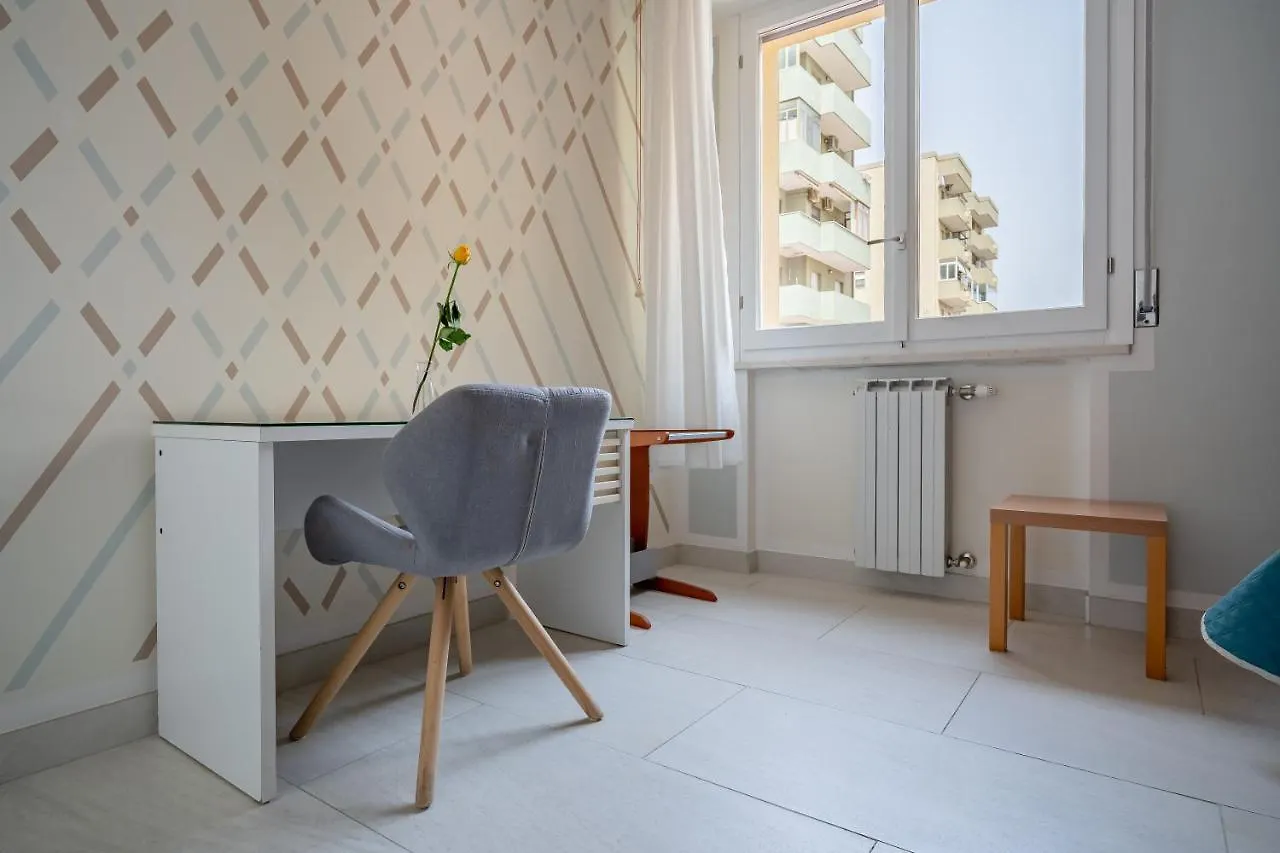קליארי Kalbia Apartment Or Rooms Renovated, Functional, Intimate And More 0*,