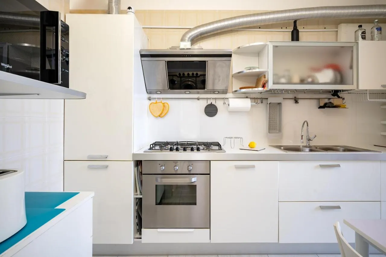 קליארי Kalbia Apartment Or Rooms Renovated, Functional, Intimate And More 0*,  איטליה